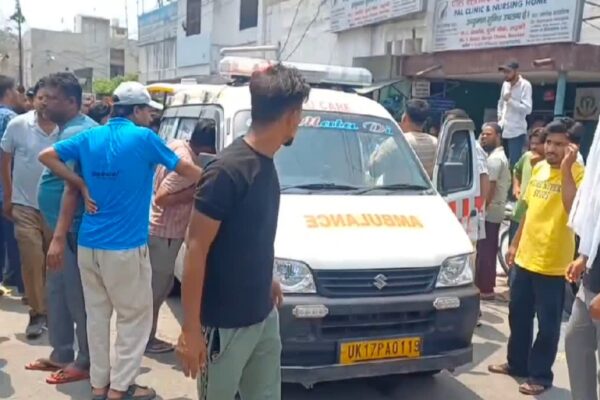 Roorkee: हाईटेंशन लाइन की चपेट में आया आउटसोर्स लाइनमैन, गंभीर हालत में हायर सेंटर रेफर