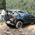 Almora: अल्मोड़ा में भीषण सड़क हादसा, खाई में गिरी कार से चार लोगों की मौत, दो गंभीर घायल
