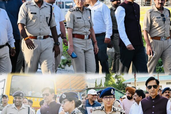 Nainital: कैंची धाम स्थापना दिवस से पहले अलर्ट मोड में प्रशासन, आयुक्त-आईजी-एसएसपी ने ग्राउंड जीरो पर परखी सुरक्षा और ट्रैफिक व्यवस्थाएं