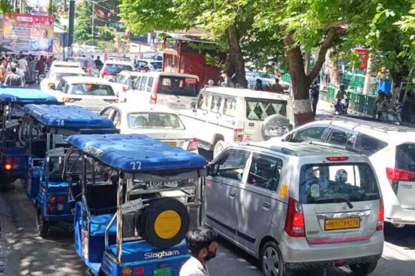 Nainital: 1 अगस्त से नैनीताल मॉल रोड बनेगी नो हॉर्न जोन पार्किंग और ट्रैफिक नियम भी होंगे सख्त