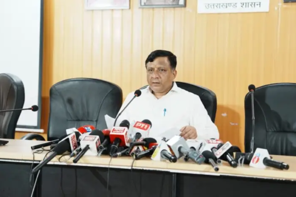Dehradun: उत्तराखंड कैबिनेट के बड़े फैसले, पिथौरागढ़ में तकनीकी संस्थान विस्तार से लेकर विदेश रोजगार प्रकोष्ठ तक कई प्रस्तावों को मंजूरी