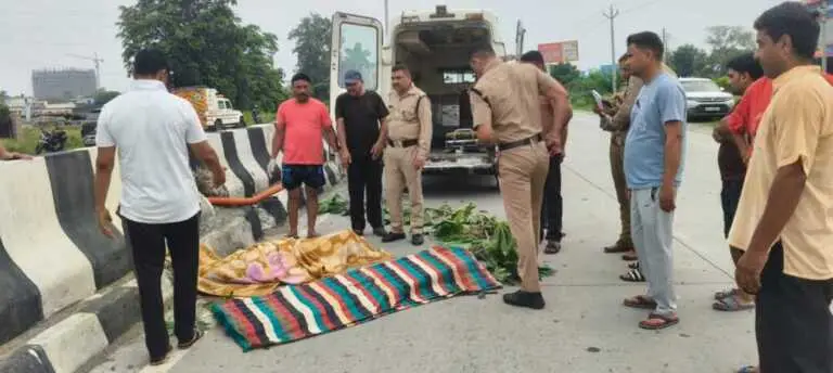 Haldwani: हल्दूचौड़ फ्लाईओवर पर फिर मौत का तांडव, तेज रफ्तार कंटेनर ने पूर्व सैनिक को कुचला, मौके पर मौत