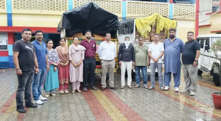 Bazpur: बाजपुर में नकली दवाइयों का बड़ा सिंडिकेट बेनकाब, लाखों की फर्जी दवाइयां और अवैध शराब बरामद