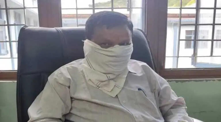 Bageshwar: बागेश्वर में 40 हजार रुपये की रिश्वत लेते उरेडा के परियोजना अधिकारी धीरेंद्र सिंह पटवाल विजिलेंस ट्रैप में गिरफ्तार