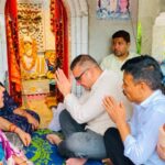 Haldwani: राम और बद्रीनाथ धाम के कथित चढ़ावा प्रकरण पर सुमित हृदयेश के नेतृत्व में कांग्रेस का हनुमान चालीसा पाठ, निष्पक्ष जांच की मांग