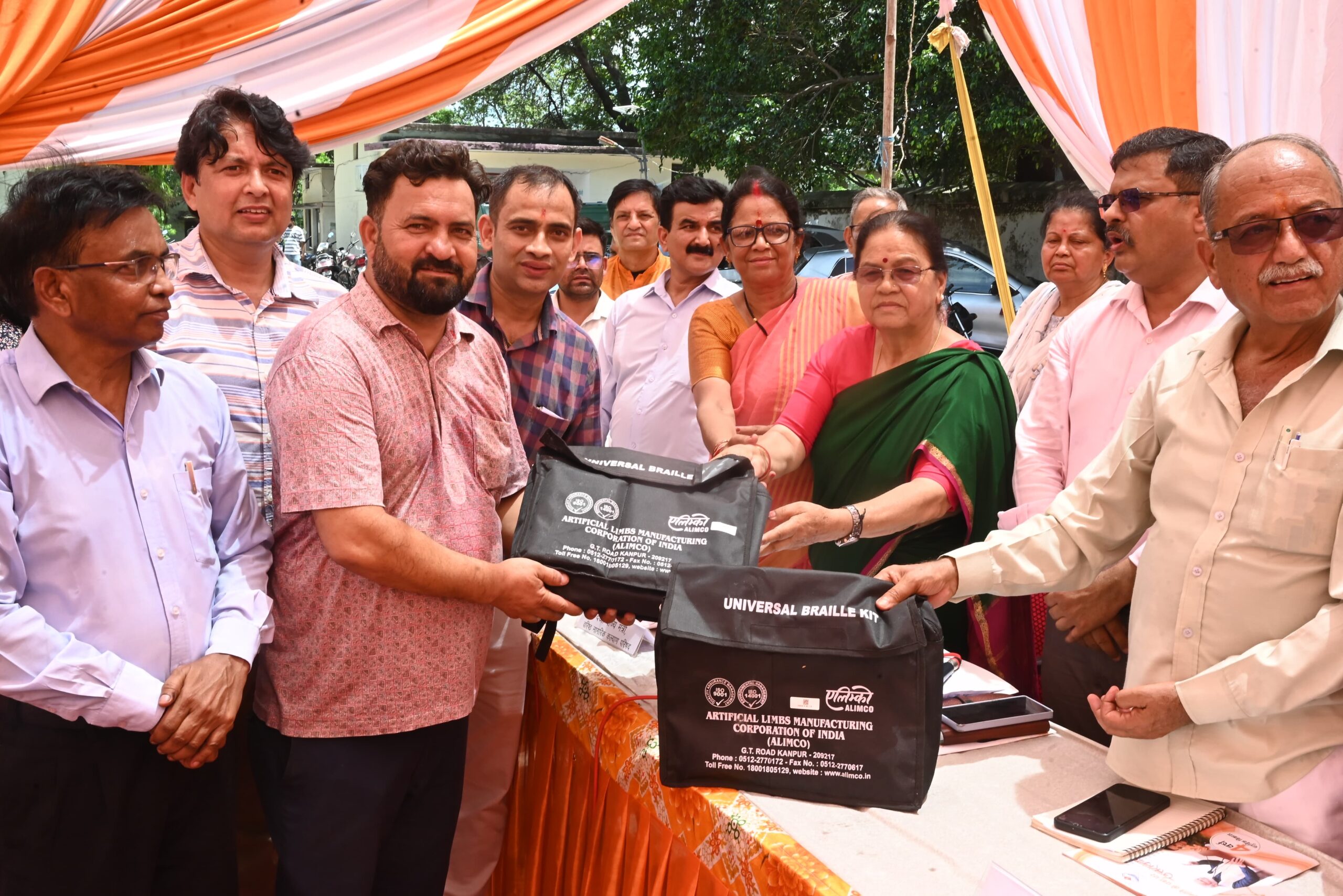 Ramnagar: रामनगर सेवा शिविर में एडीएम ने लगाया न्यायालय, 53 में से 32 शिकायतों का मौके पर निस्तारण Ramnagar