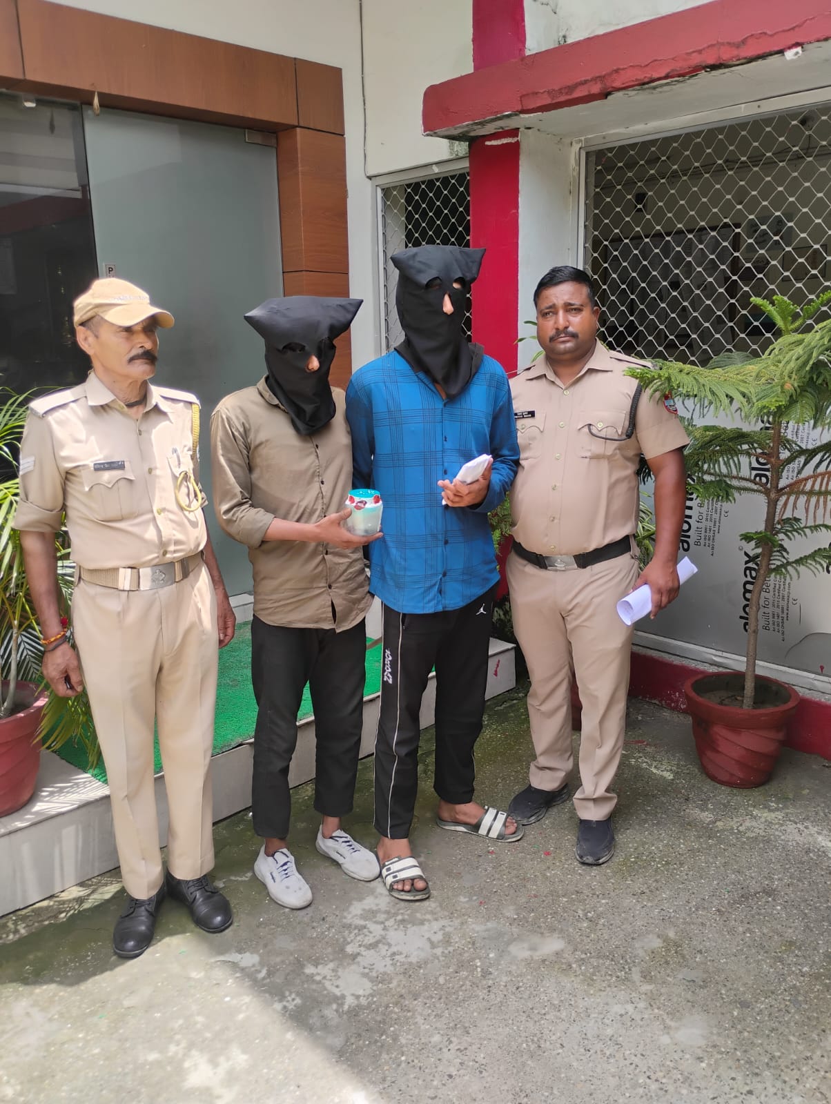Ramnagar: रामनगर में ऑपरेशन प्रहार के तहत बड़ी कार्रवाई, 7.34 ग्राम स्मैक के साथ दो तस्कर गिरफ्तार