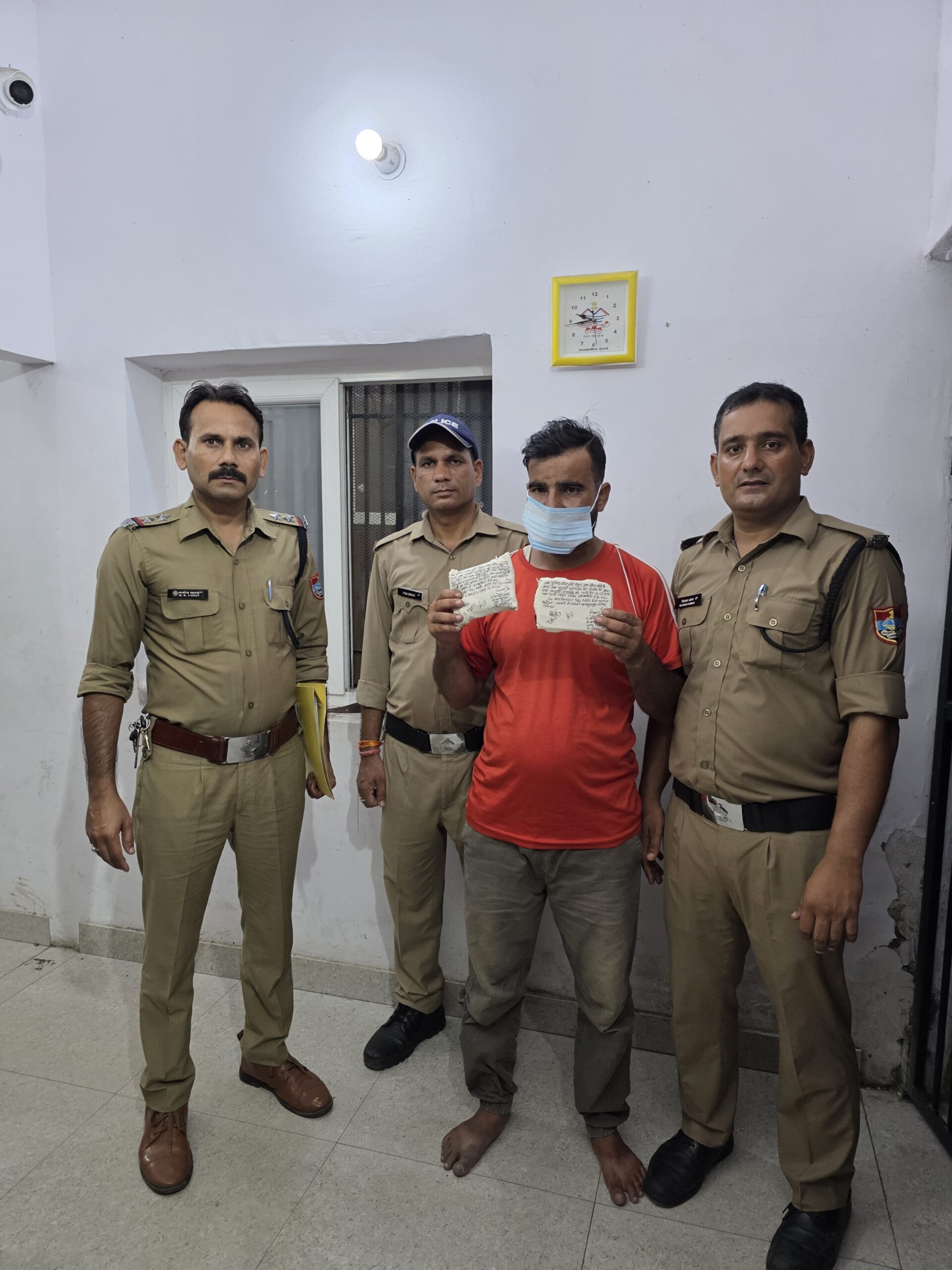 Haldwani: हल्द्वानी में 14.56 ग्राम स्मैक के साथ तस्कर गिरफ्तार, ऑपरेशन प्रहार के तहत बनभूलपुरा पुलिस की बड़ी कार्रवाई