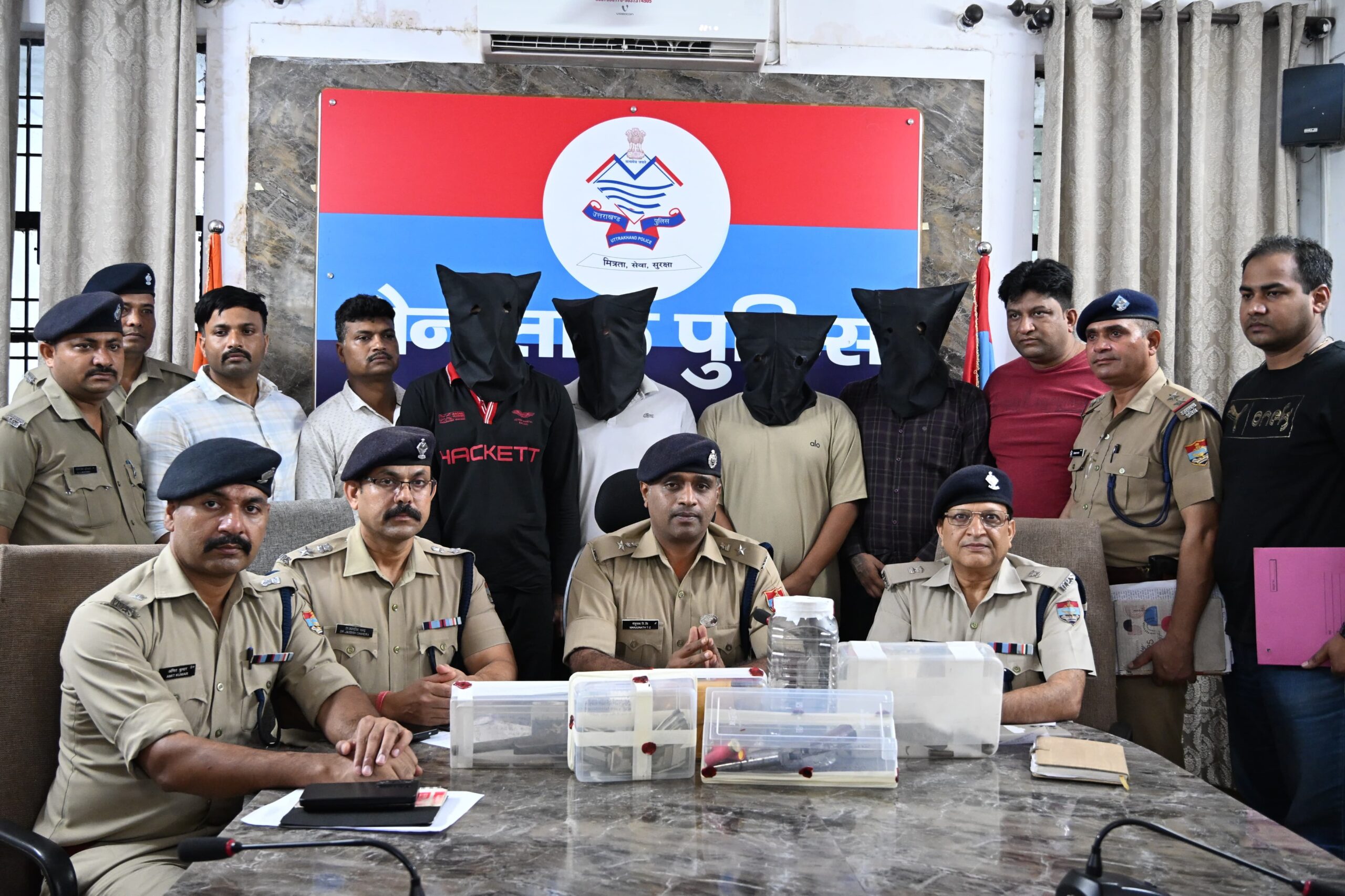 Haldwani: नैनीताल पुलिस ने गोरापड़ाव डकैती के चार और आरोपी किए गिरफ्तार, कारतूस और वारदात में प्रयुक्त वाहन बरामद