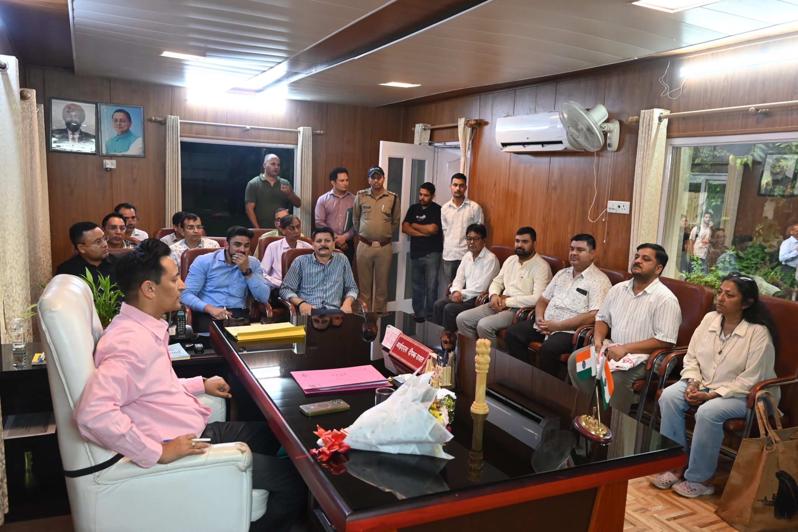 Haldwani: आयुक्त दीपक रावत की जनसुनवाई में बड़ी कार्रवाई, भूमि विवाद सुलझे, अतिक्रमण जांच और बकाया रकम लौटाने के निर्देश