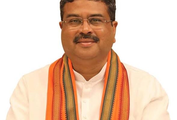 New Delhi: धर्मेंद्र प्रधान ने नीट पेपर लीक विरोध और इस्तीफे पर तोड़ी चुप्पी, बोले जेन-जी को गुमराह किया गया