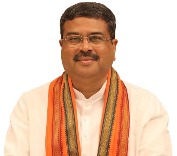 New Delhi: धर्मेंद्र प्रधान ने नीट पेपर लीक विरोध और इस्तीफे पर तोड़ी चुप्पी, बोले जेन-जी को गुमराह किया गया