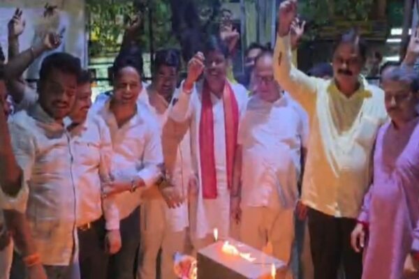 Haldwani: एसएसपी कार्यालय हंगामे पर कल रात बीजेपी का कांग्रेस के खिलाफ पुतला दहन, हल्द्वानी में बढ़ा सियासी तनाव