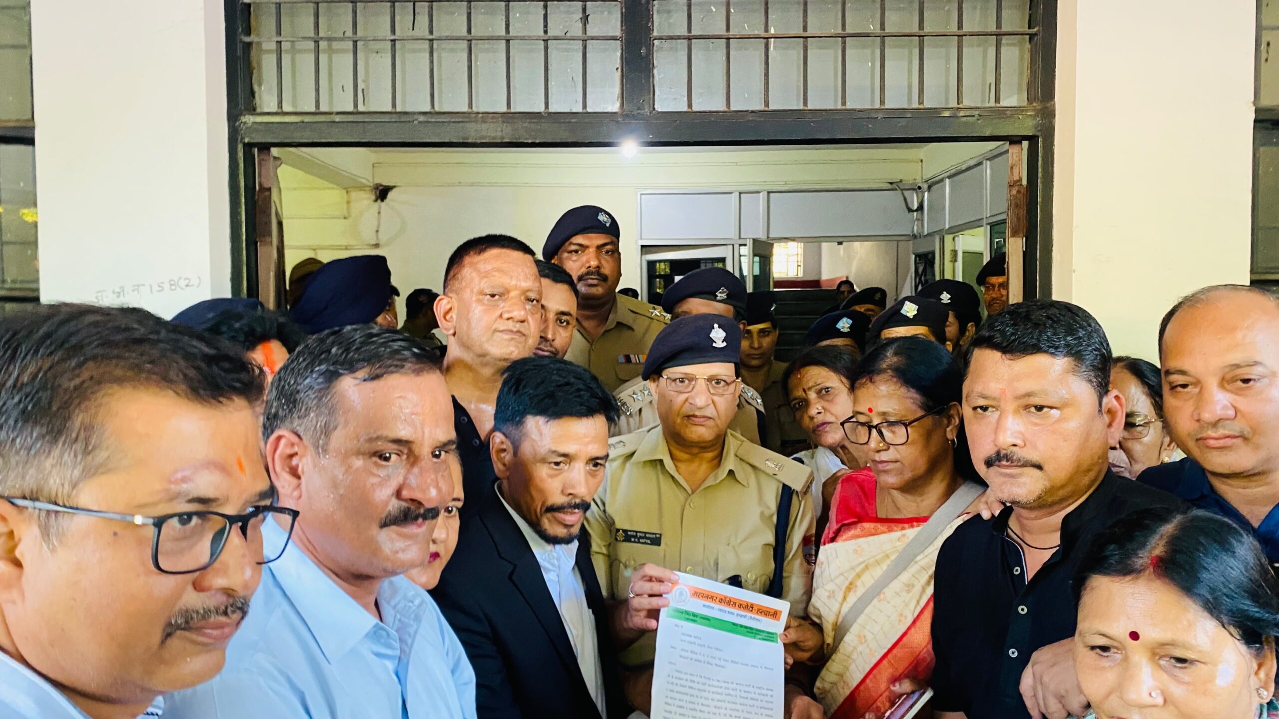 Haldwani: हल्द्वानी में कथित फेक AI वीडियो को लेकर कांग्रेस ने SP सिटी को दी तहरीर, दोषियों पर मुकदमे की मांग