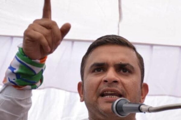 Haldwani: कांग्रेस विधायक सुमित हृदयेश का भाजपा सरकार पर हमला, सरकारी संपत्तियों को निजी हाथों में सौंपने पर उठाए सवाल
