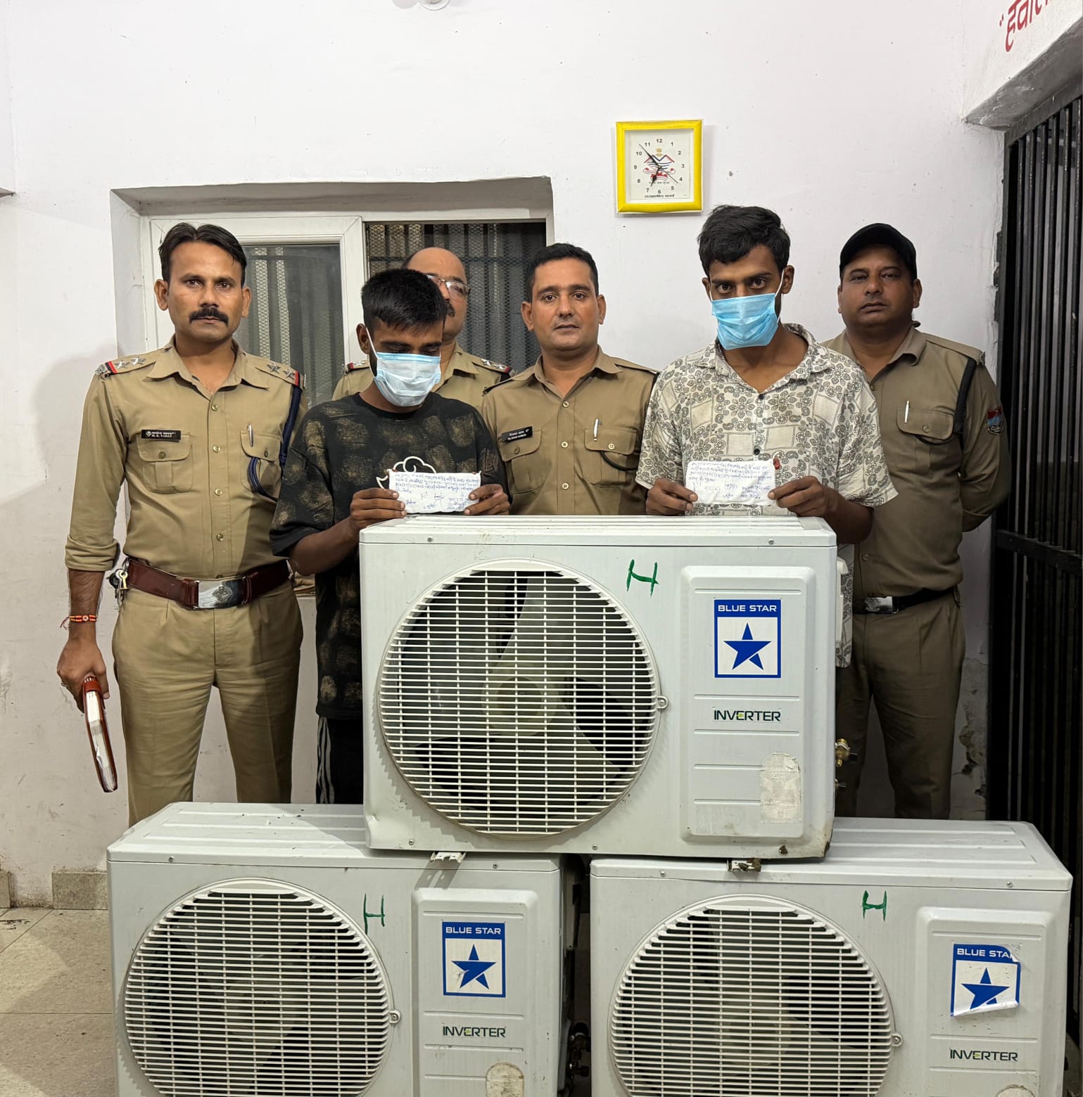 Haldwani: हुसैनी बैंकट हॉल के गल्ले तोड़कर नगदी और मैरिज हॉल से 3 एसी आउटर चोरी, बनभूलपुरा पुलिस ने दो आरोपियों को किया गिरफ्तार