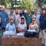 Rudrapur: बाजपुर में अवैध SIM Box टेलीकॉम गेटवे का पर्दाफाश, 114 सिम और 77 एंटीना बरामद; बांग्लादेशी साइबर अपराधियों से संपर्क का खुलासा