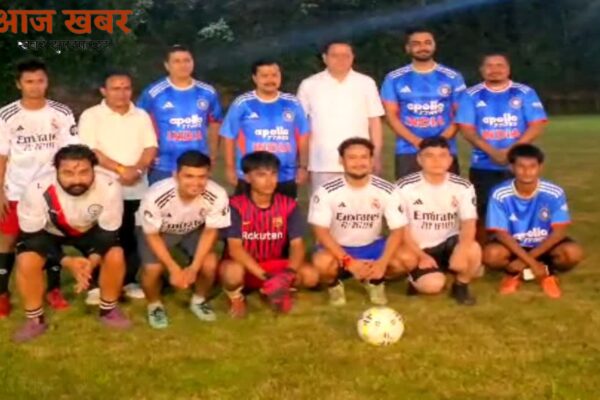 Haldwani: हल्द्वानी में देर रात मैदान पर उतरे नितिन नवीन, स्थानीय खिलाड़ियों के साथ खेला फुटबॉल
