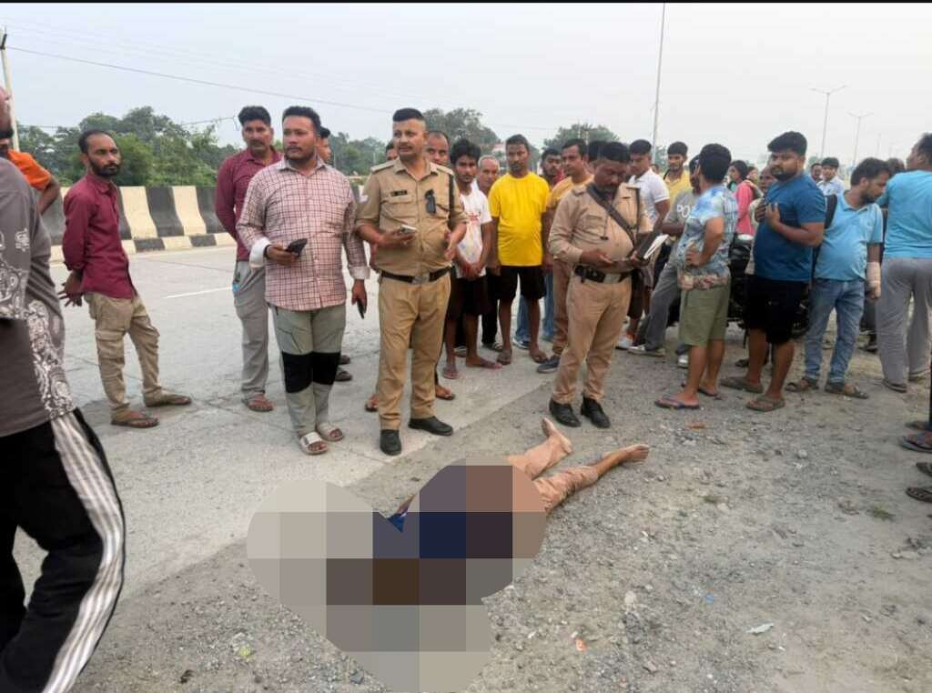Lalkuan: लालकुआं में हाईवे पर दर्दनाक हादसा, अज्ञात वाहन की टक्कर से नेपाल निवासी 55 वर्षीय चौकीदार की मौत