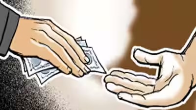 Dehradun: रानीपुर थाने की महिला ASI 10 हजार की रिश्वत लेते गिरफ्तार, सतर्कता टीम ने रंगे हाथों पकड़ा