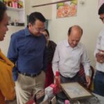 Haldwani: हल्द्वानी में झोलाछाप डॉक्टरों पर प्रशासन का बड़ा एक्शन, सात क्लीनिक और मेडिकल स्टोर सील