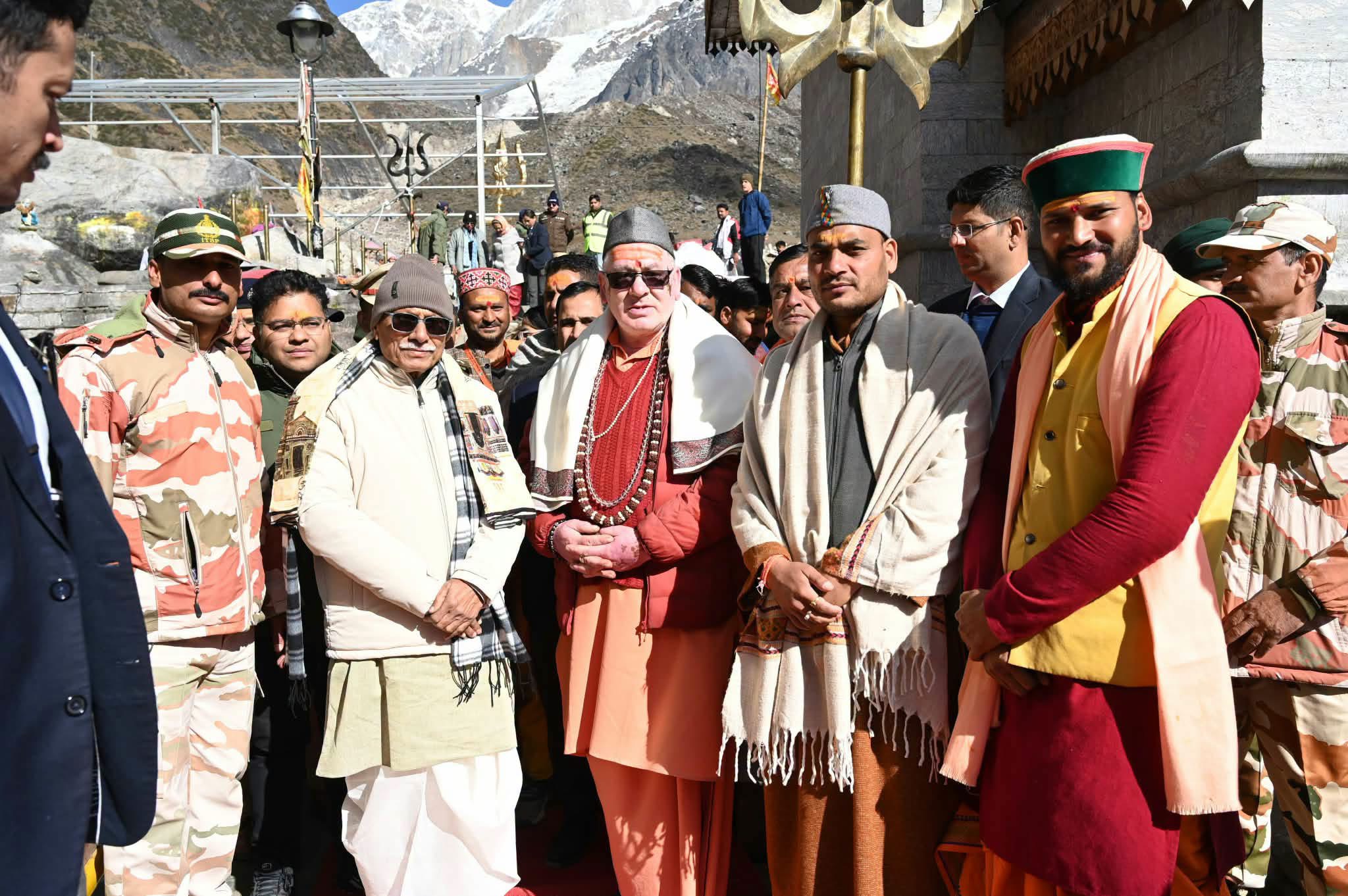 Uttarakhand: राज्यपाल डॉ. ढाल सिंह बिसेन ने किए बाबा केदार के दर्शन, स्वच्छ और नशामुक्त उत्तराखंड का किया आह्वान