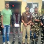 Champawat: नेपाल बॉर्डर के पास 18.08 ग्राम स्मैक के साथ गैंगस्टर एक्ट का इनामी आरोपी गिरफ्तार