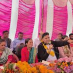 Bhimtal: धारी में कैबिनेट मंत्री कैड़ा ने ग्रामीणों की समस्याएं सुनीं, अधिकारियों को दिए त्वरित समाधान के निर्देश